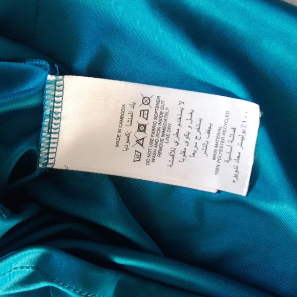 2017-18 Real Madrid Adidas Third Shirt - Picture 11 of 17